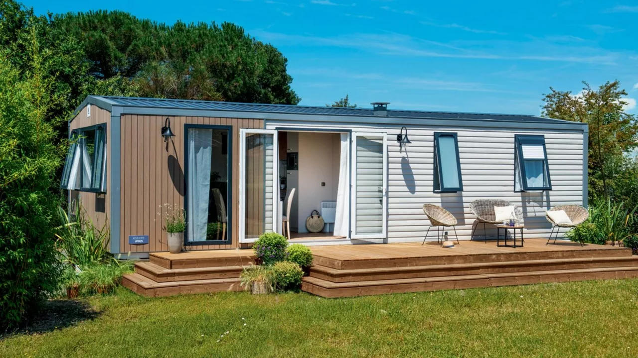What should I be aware of when buying a mobile home?